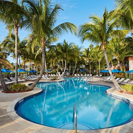 Cheeca Lodge & Spa Ісламорада Екстер'єр фото Pool at Atlantis Paradise Island