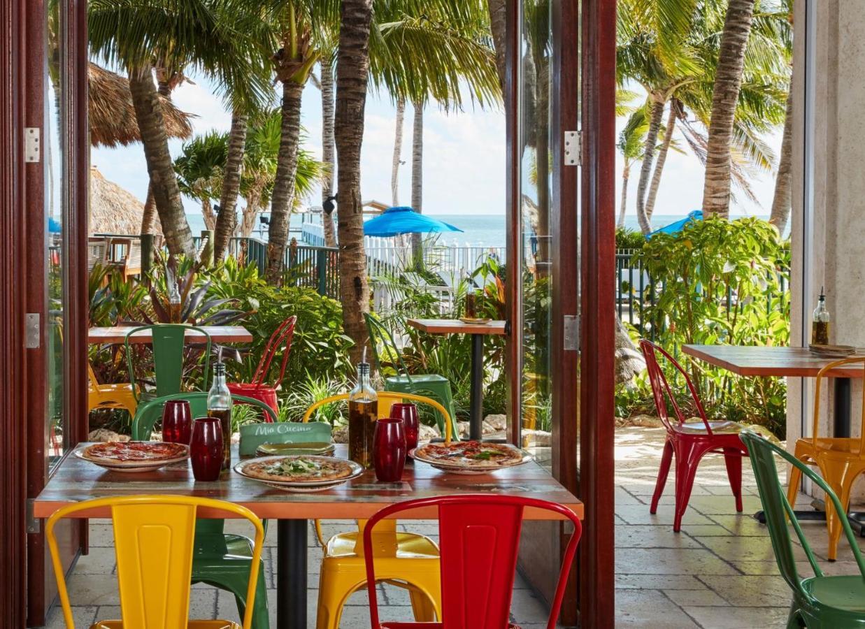 Cheeca Lodge & Spa Ісламорада Екстер'єр фото Restaurant at the beach